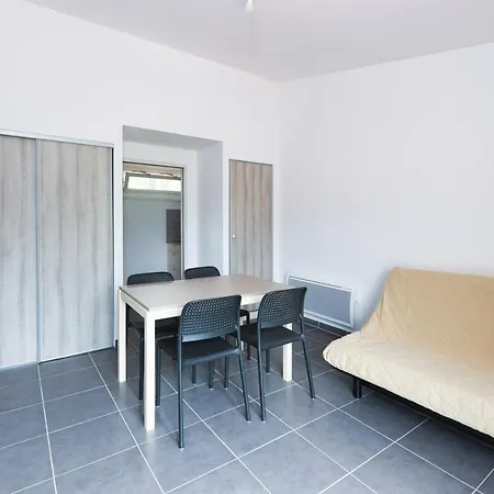 Aux Portes Des Monts D'aubrac 3*