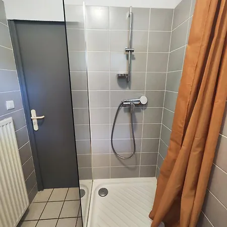 Aux Portes Des Monts D'aubrac 3*