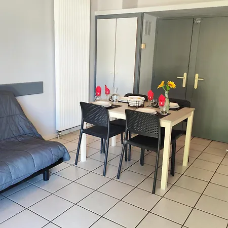 Aux Portes Des Monts D'aubrac 3*