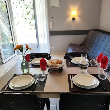 Aux Portes Des Monts D'aubrac Espalion