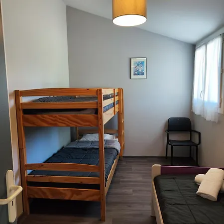 Aux Portes Des Monts D'aubrac