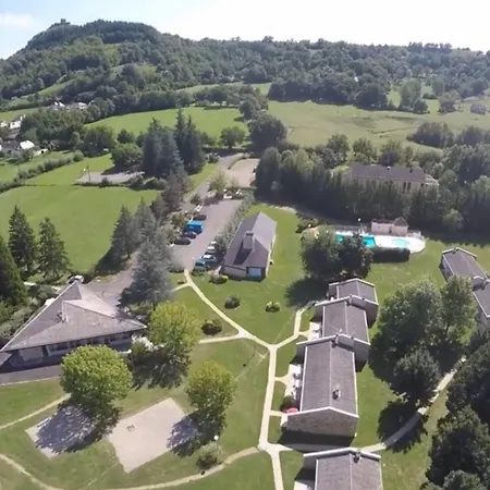 Aux Portes Des Monts D'aubrac Espalion