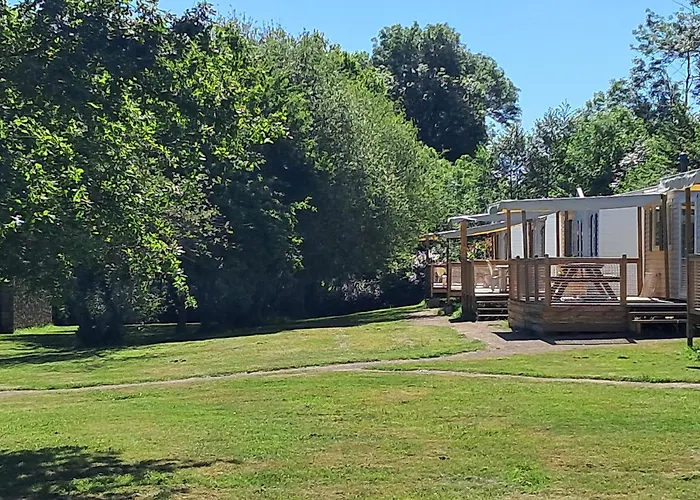 Aux Portes Des Monts D'aubrac