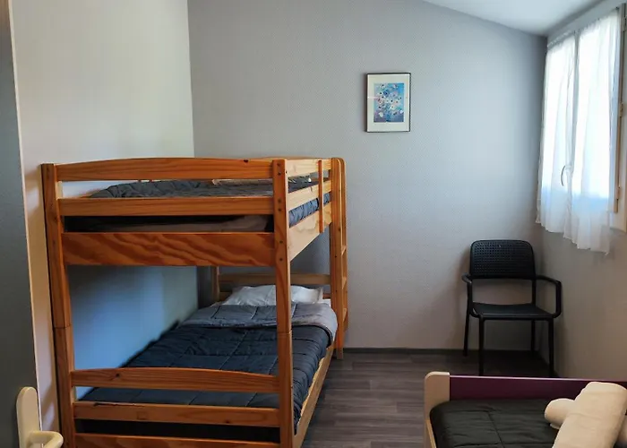 Aux Portes Des Monts D'aubrac